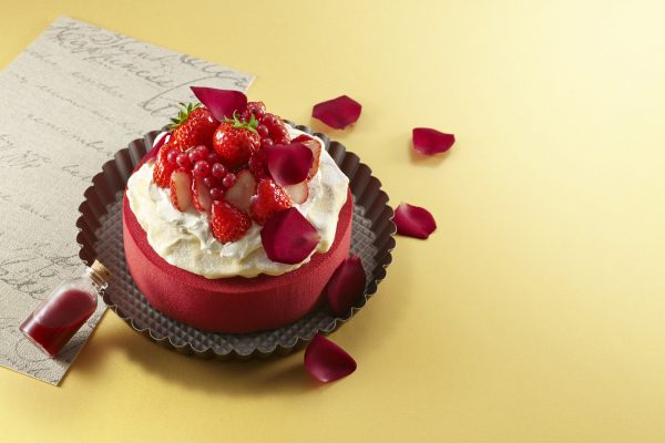 『ボン ヴィヴァン』ボン ヴィヴァン Strawberry Sparkle Cake